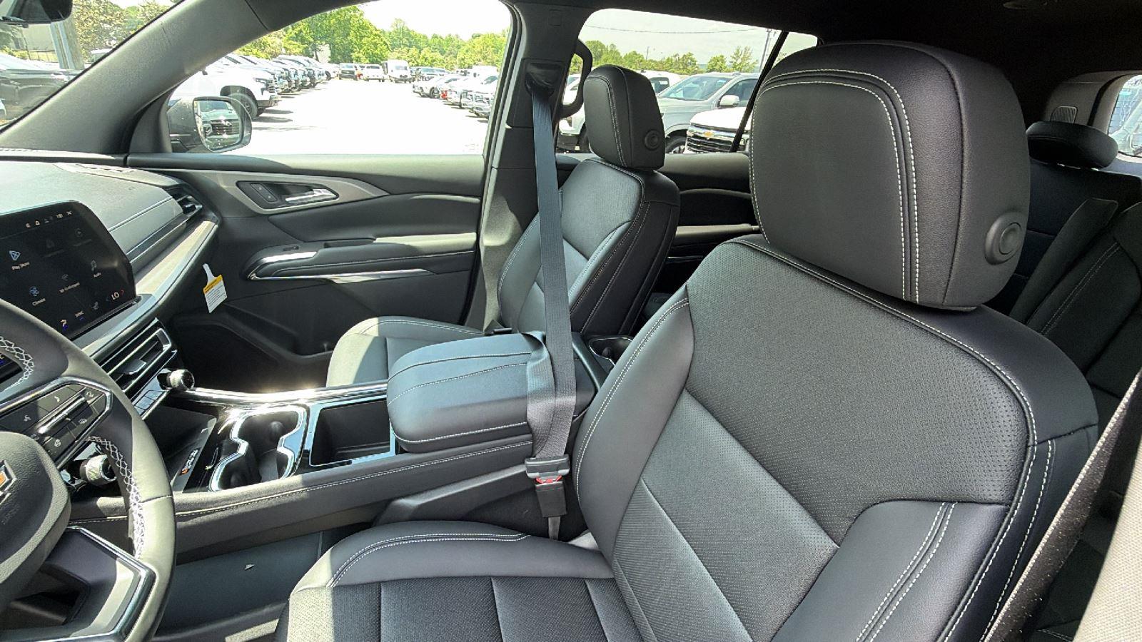 2026 Chevrolet Traverse LT - Photo 14
