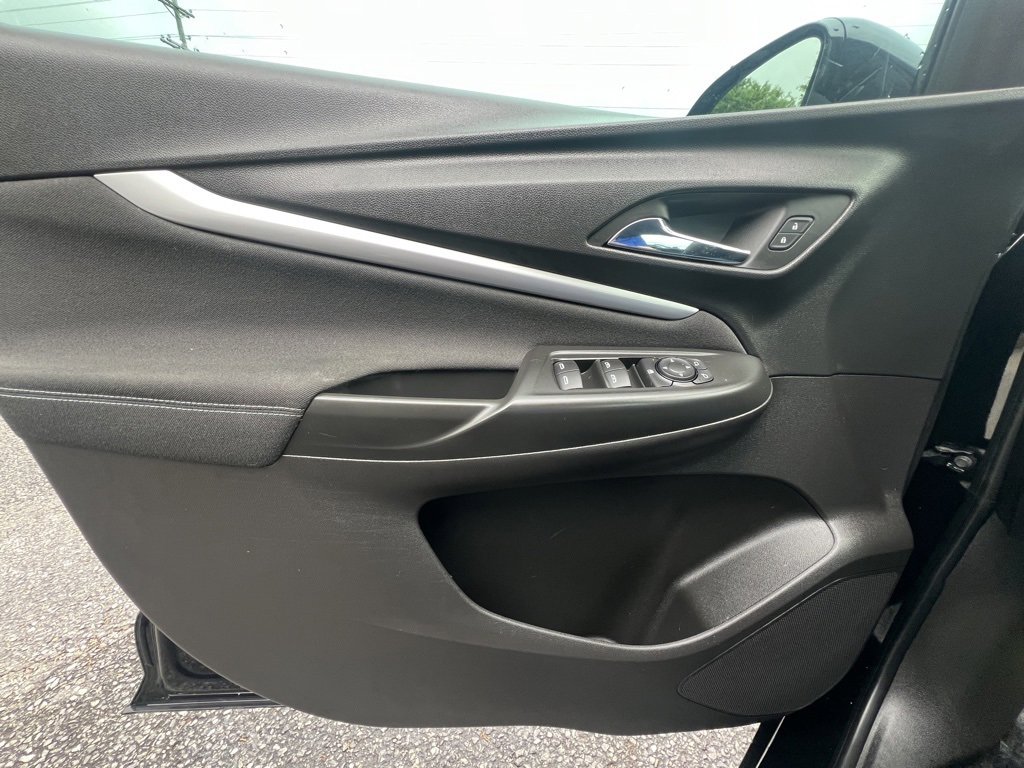 Certified 2023 Chevrolet Bolt EUV LT with VIN 1G1FY6S01P4137379 for sale in Cumming, GA