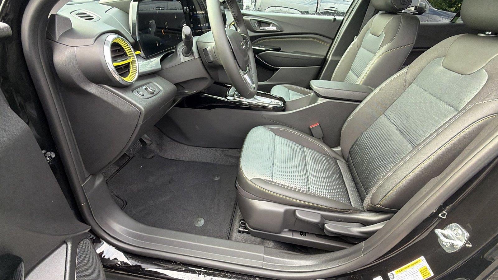 2026 Chevrolet Trax LT - Photo 16