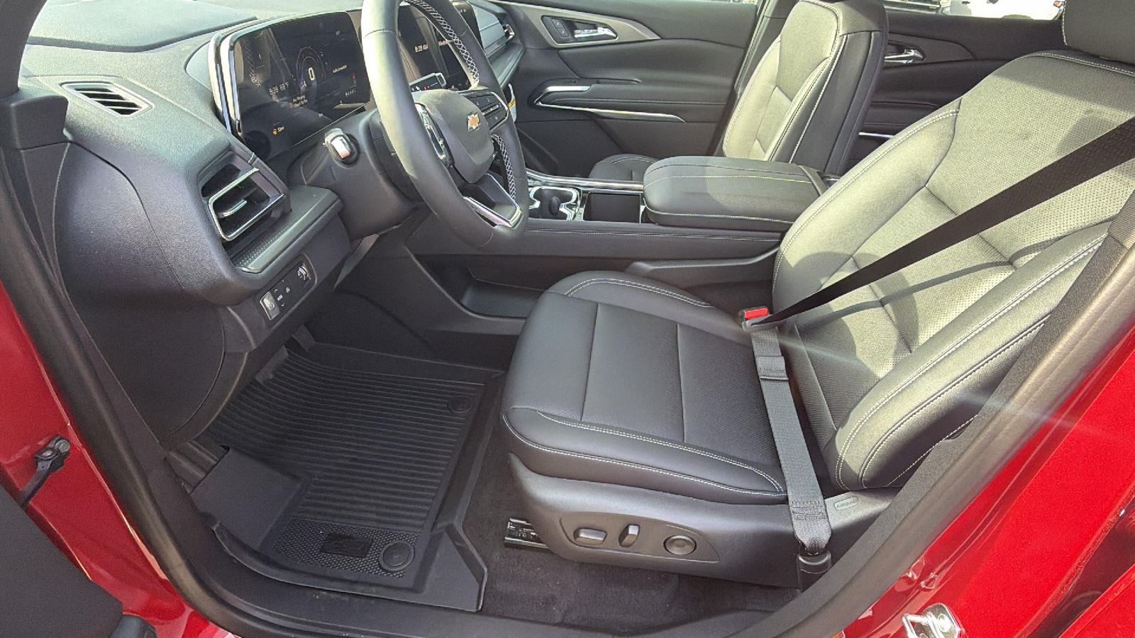 2026 Chevrolet Traverse LT - Photo 13