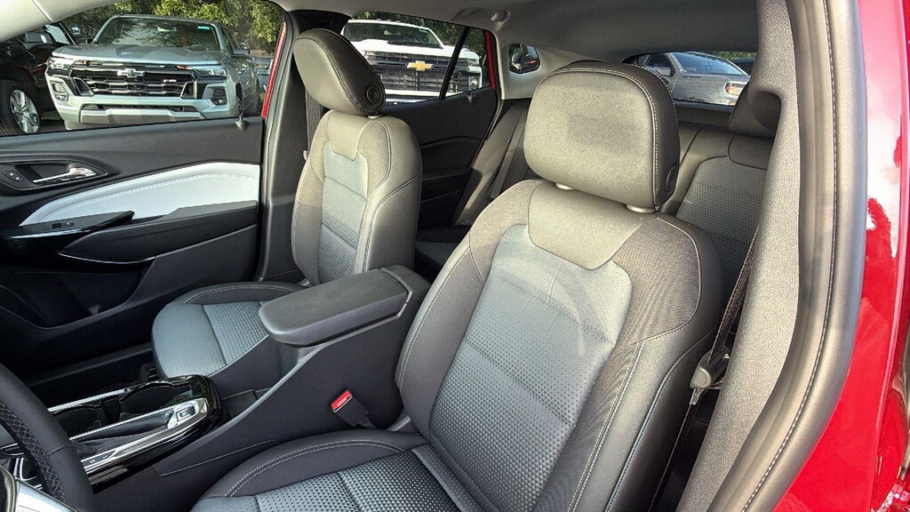 New 2026 Chevrolet Trax LT SUV