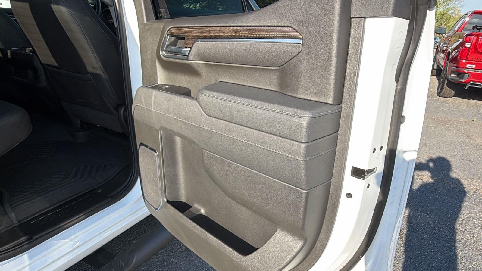 2025 Chevrolet Silverado 1500 LT Trail Boss - Photo 17