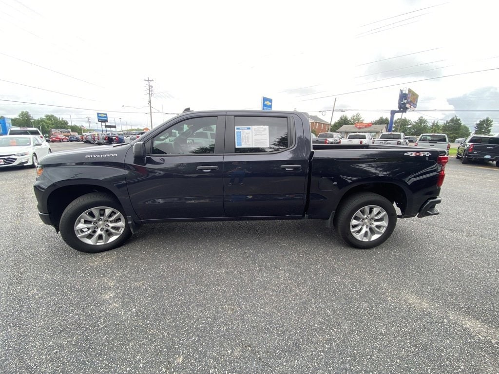 Certified 2022 Chevrolet Silverado 1500 Custom with VIN 1GCPDBEK8NZ602348 for sale in Cumming, GA