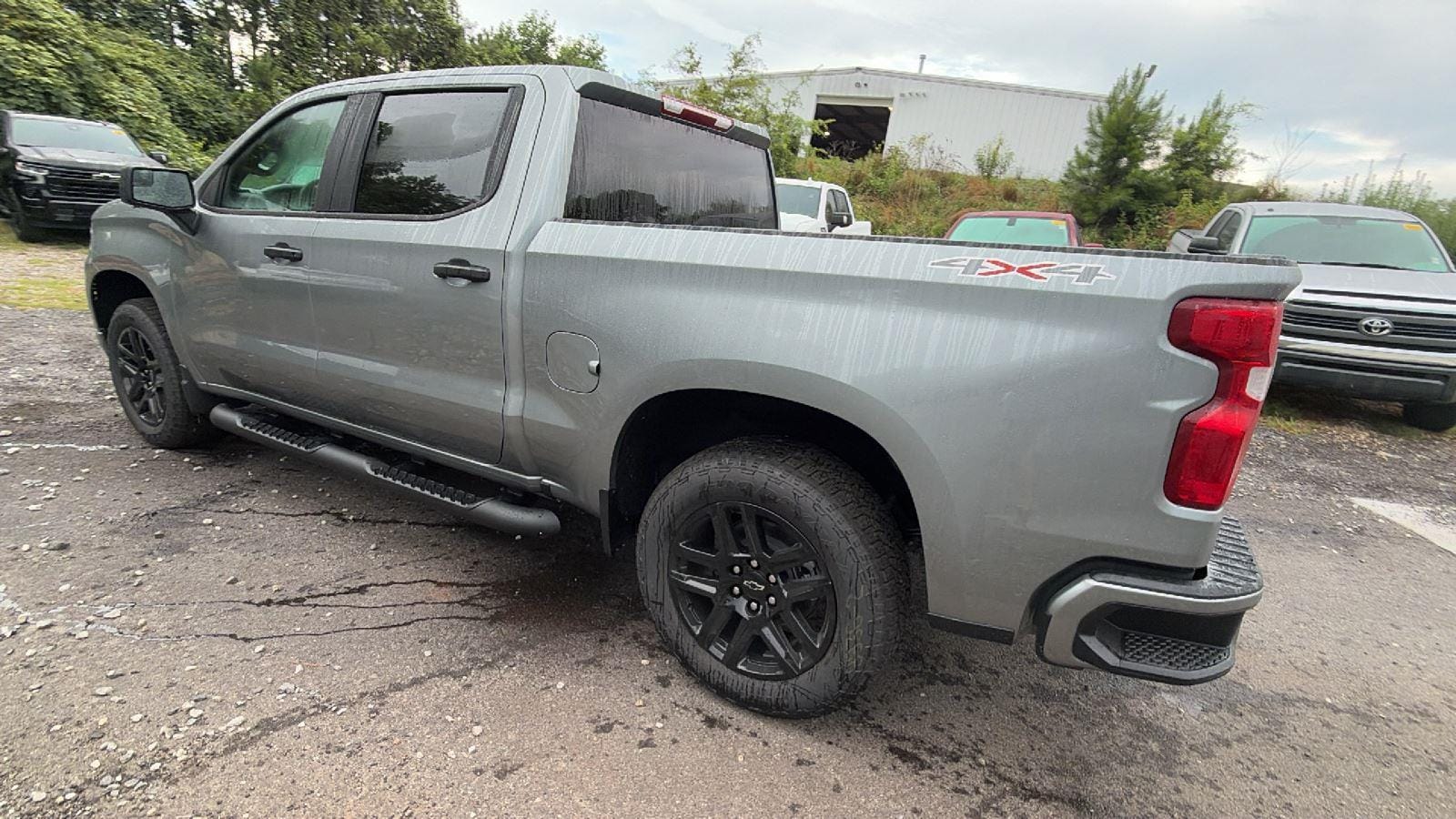 2026 Chevrolet Silverado 1500 Custom - Photo 10