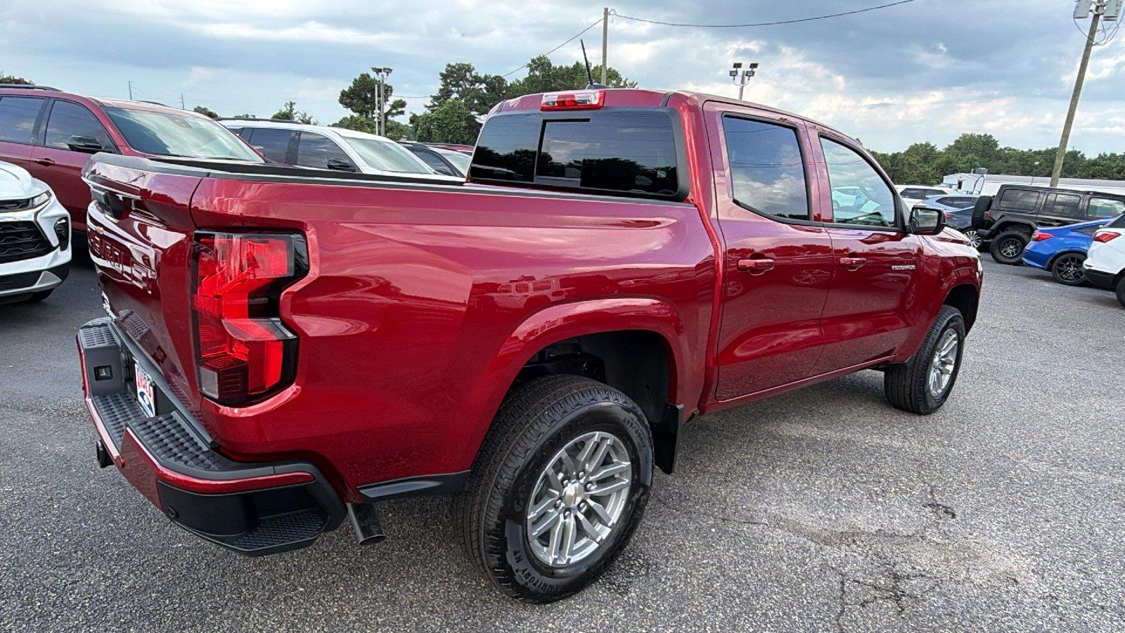 2026 Chevrolet Colorado LT - Photo 8