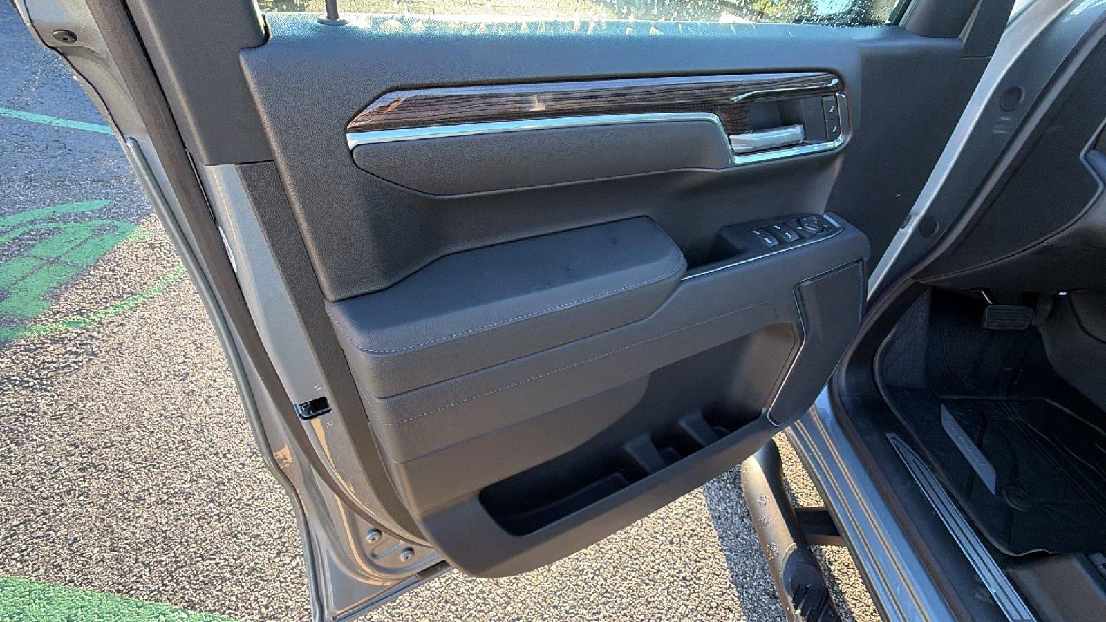 2026 Chevrolet Silverado 1500 RST - Photo 13