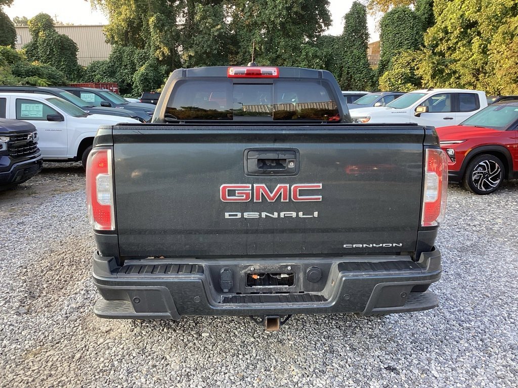 2022 Gmc Canyon Denali photo 2