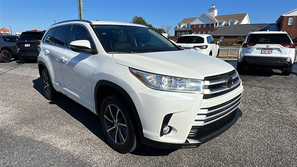 Used 2018 Toyota Highlander XLE SUV
