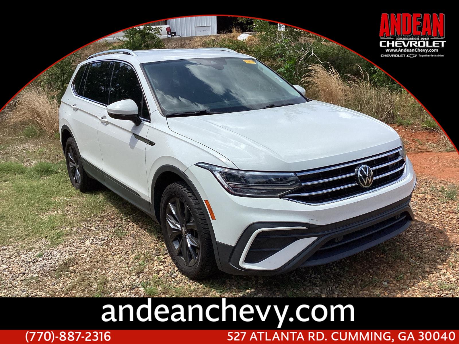 2022 Volkswagen Tiguan 2.0T SE's photo
