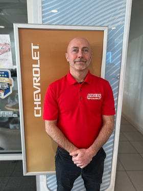 Staff member JOEY BRUCE from ID_6ea70b1ff8ca