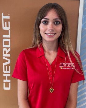 Staff member Naomi Goocher from ID_2f88e3cd6705