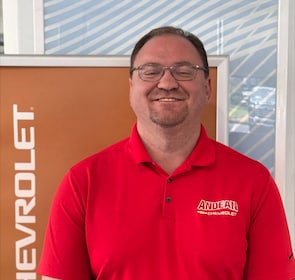 Staff member Zach Evans from ID_2f88e3cd6705