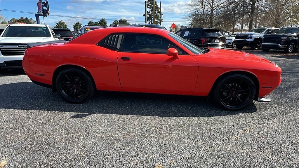 Used 2018 Dodge Challenger SXT Coupe