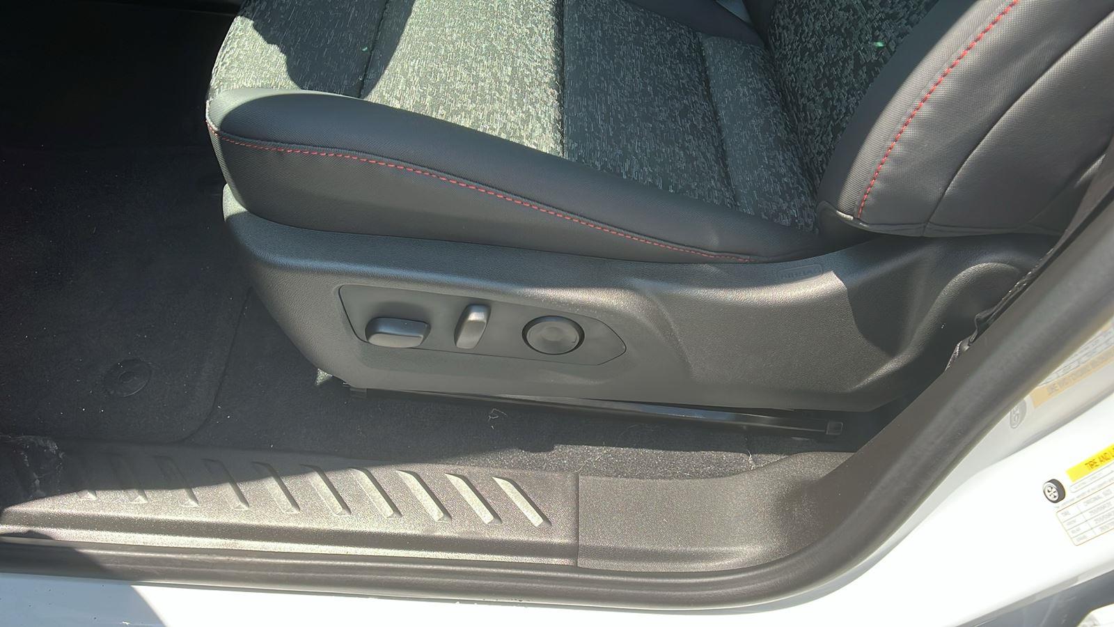 2025 Chevrolet Colorado Z71 - Photo 14