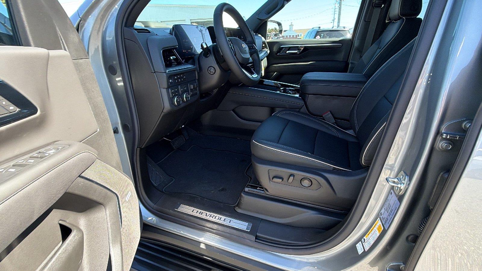 2027 Chevrolet Tahoe Premier - Photo 18