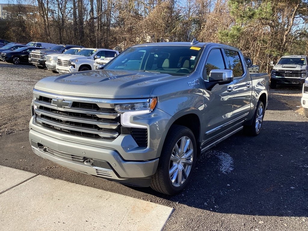 Used 2025 Chevrolet Silverado 1500 High Country Truck Crew Cab