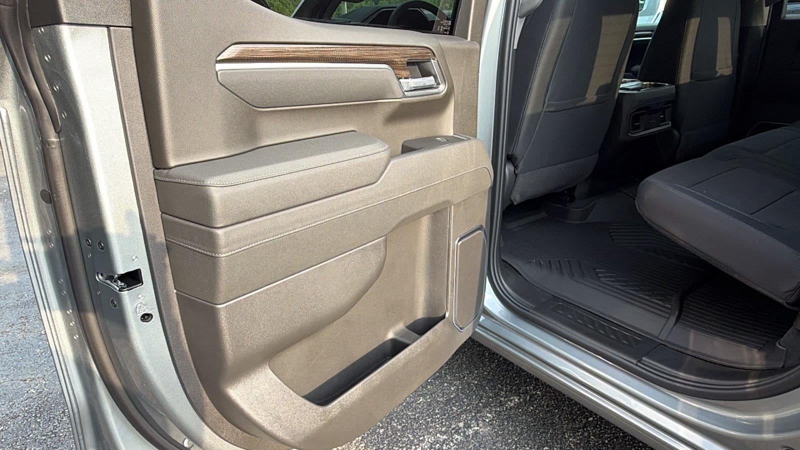 2026 Chevrolet Silverado 1500 RST - Photo 17