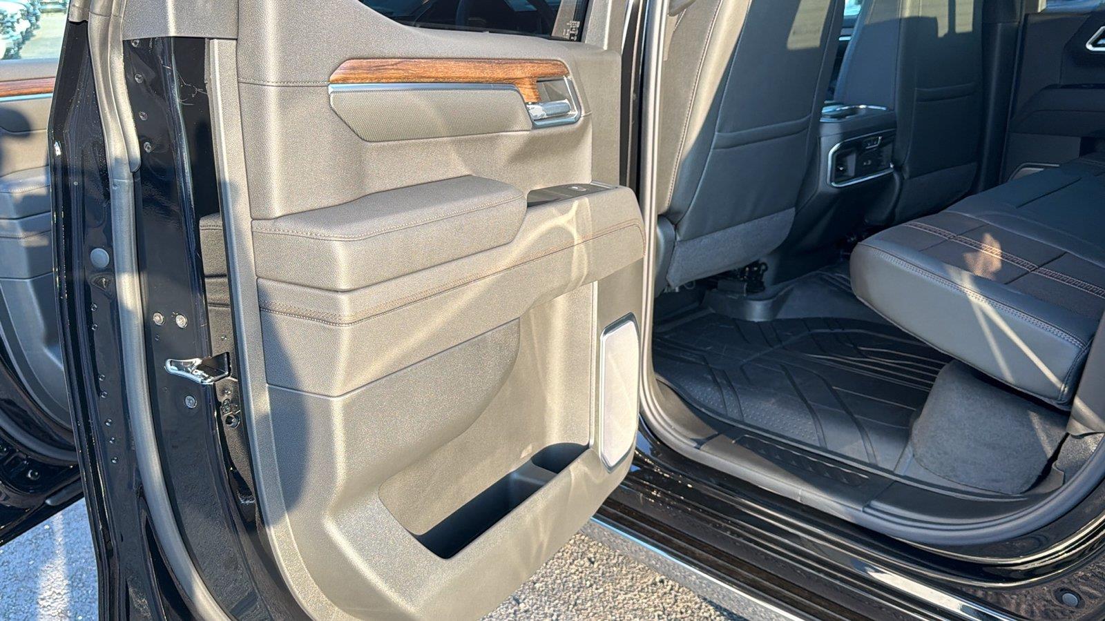 2026 Chevrolet Silverado 1500 High Country - Photo 18