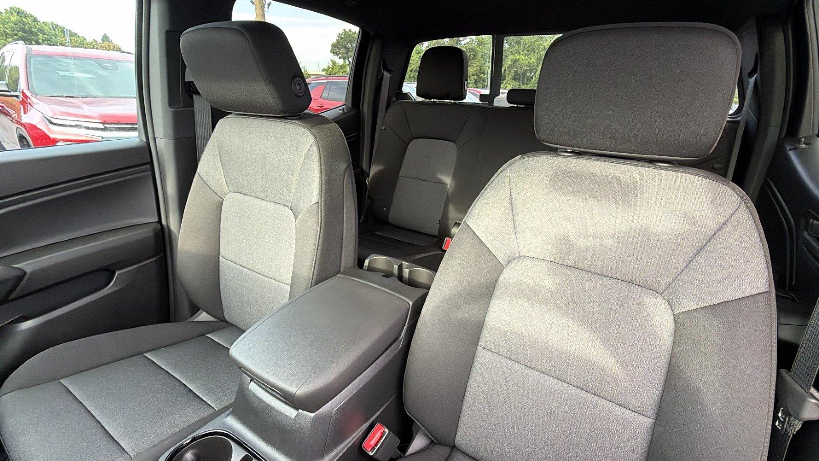 2026 Chevrolet Colorado Work Truck - Photo 17