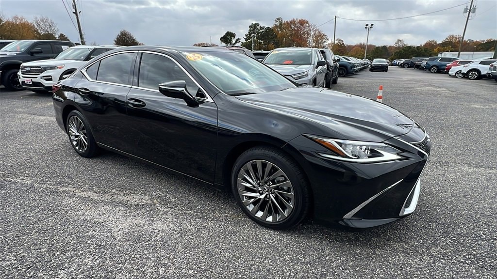 Used 2025 Lexus ES 300h Luxury Sedan