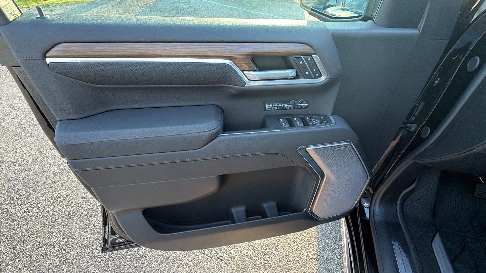 2026 Chevrolet Silverado 1500 High Country - Photo 15