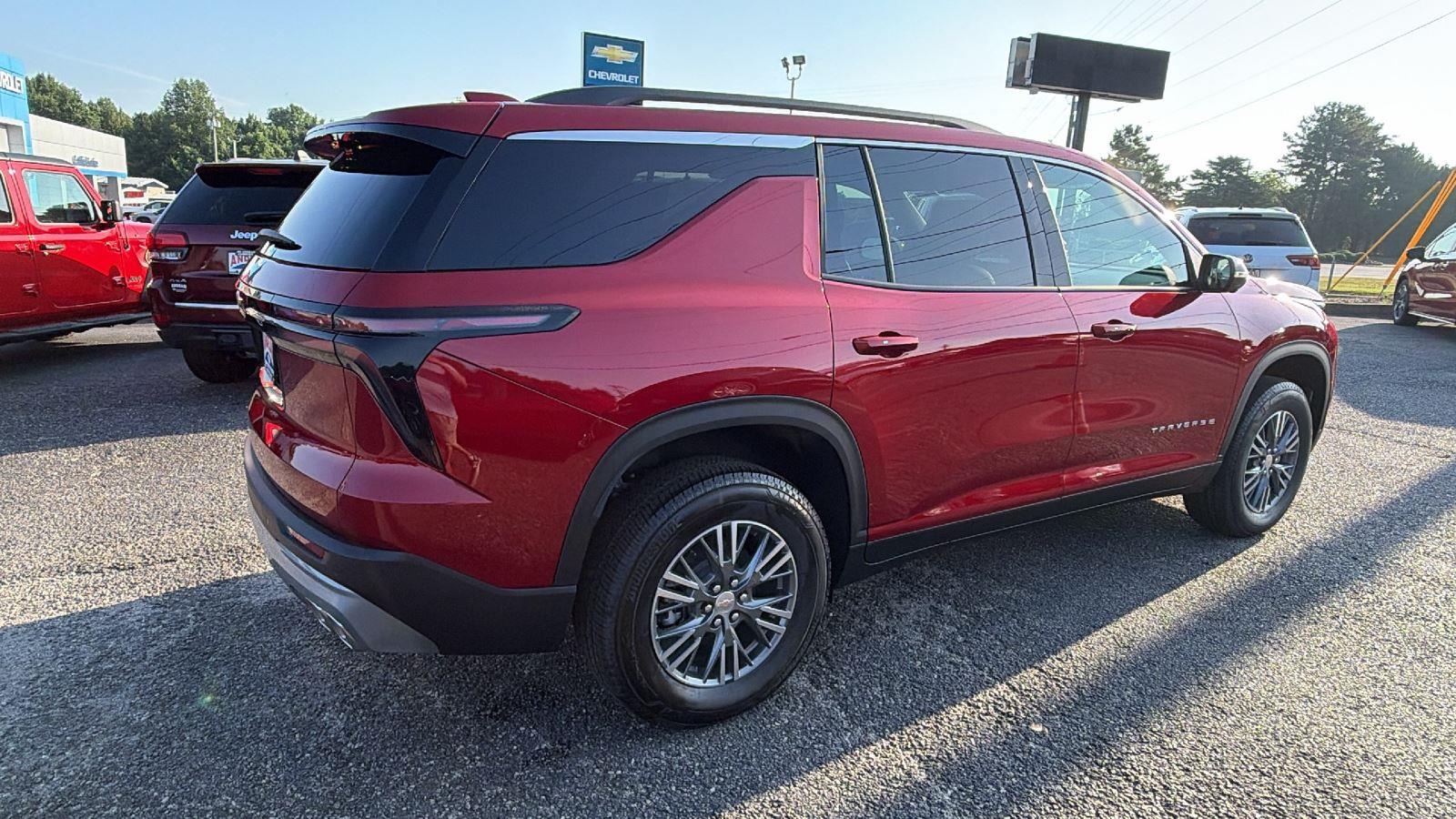 2026 Chevrolet Traverse LT - Photo 6