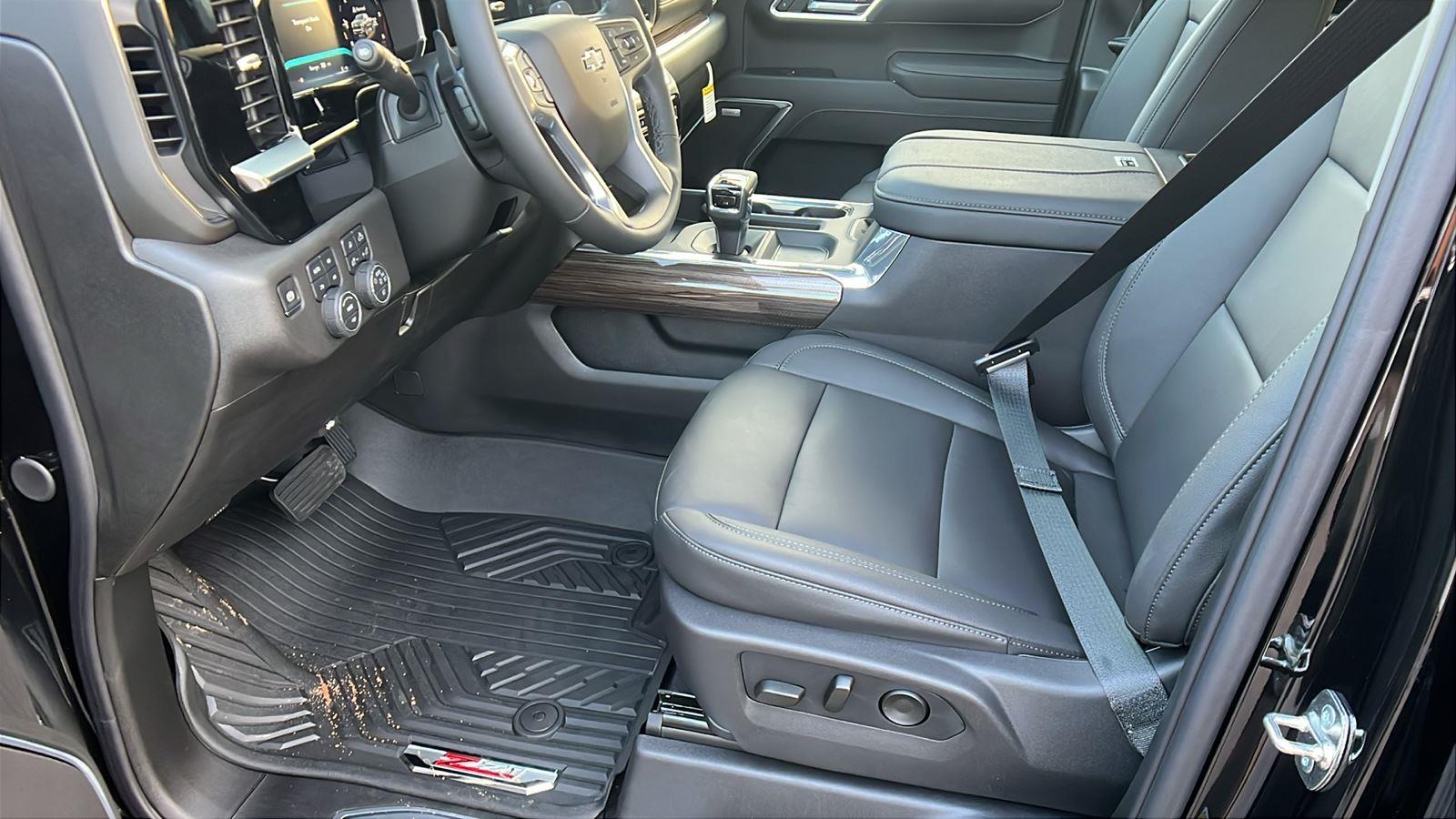 2026 Chevrolet Silverado 1500 RST - Photo 13