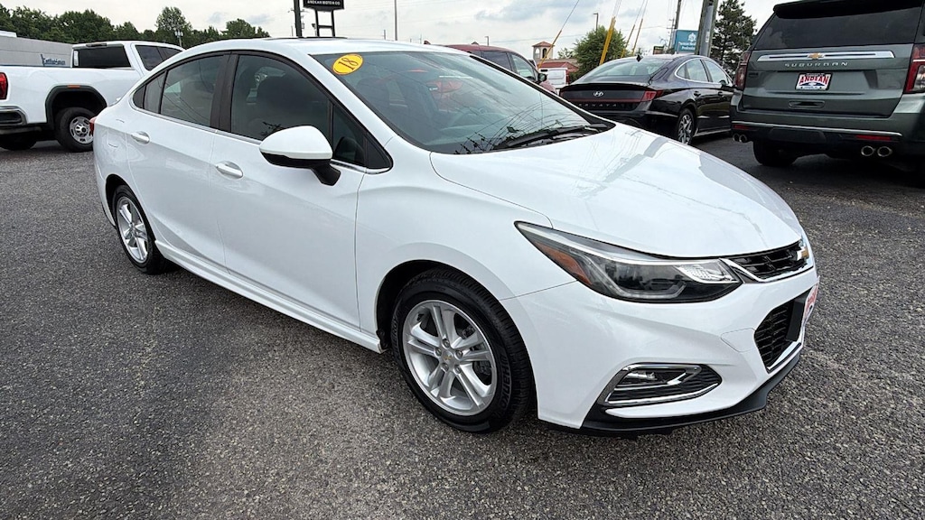 Used 2018 Chevrolet Cruze LT Sedan
