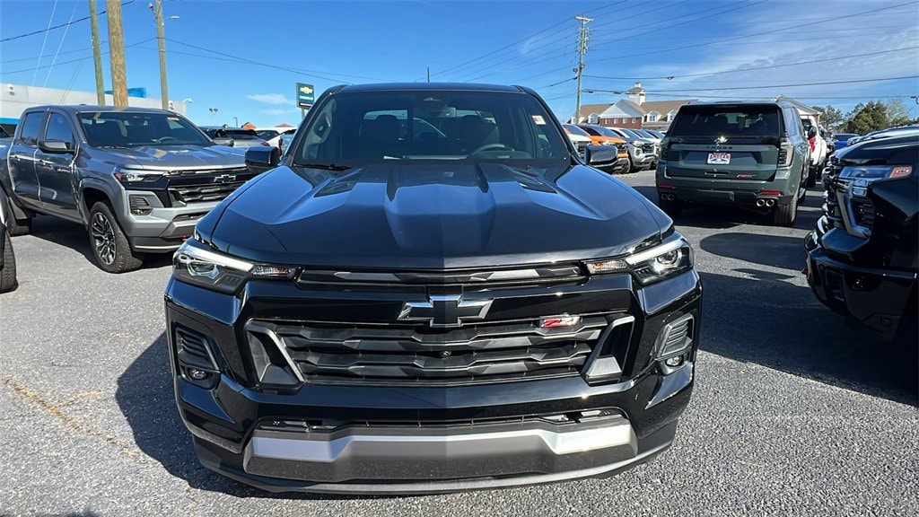 New 2025 Chevrolet Colorado Z71 Truck