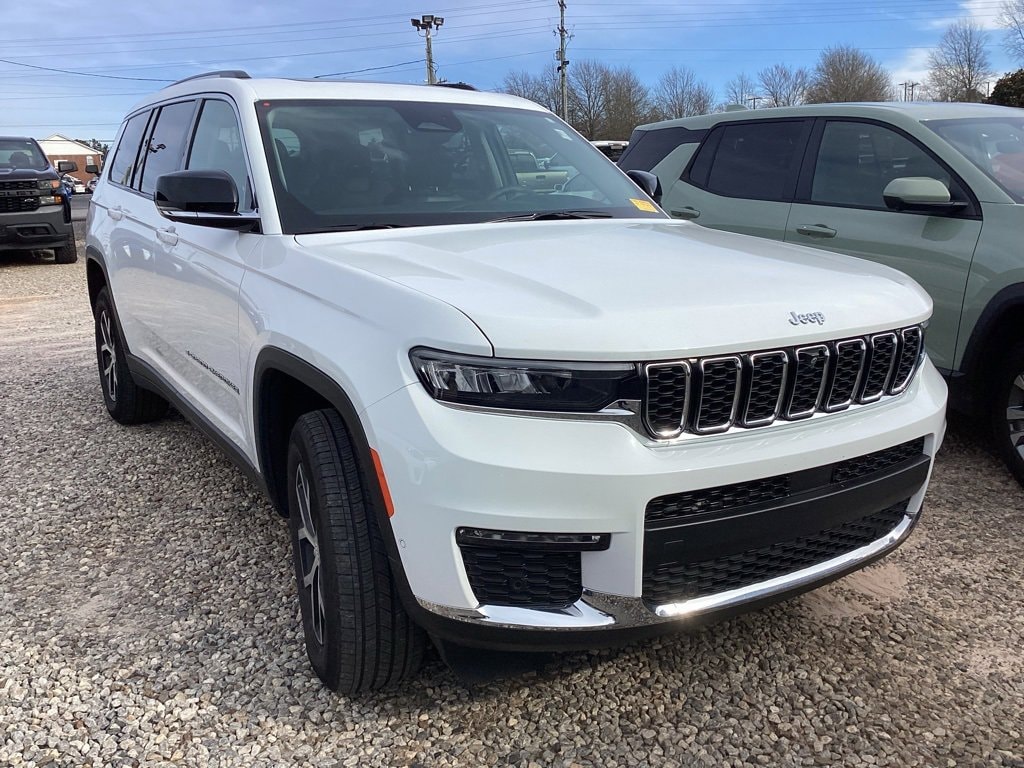 Used 2023 Jeep Grand Cherokee L Limited 4x4 SUV