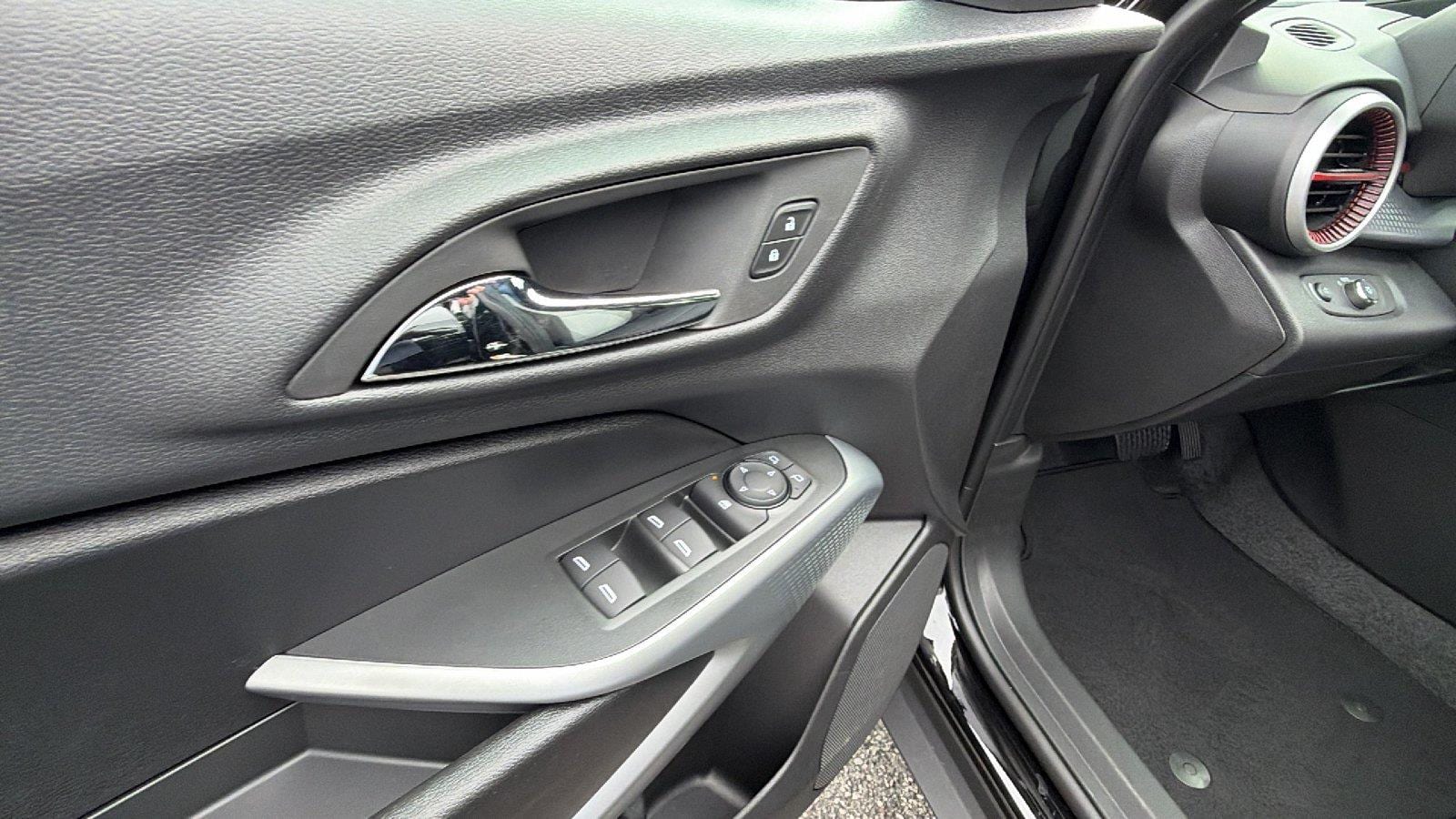 2026 Chevrolet Trax RS - Photo 12