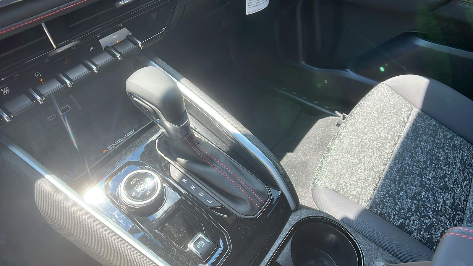 2025 Chevrolet Colorado Z71 - Photo 24