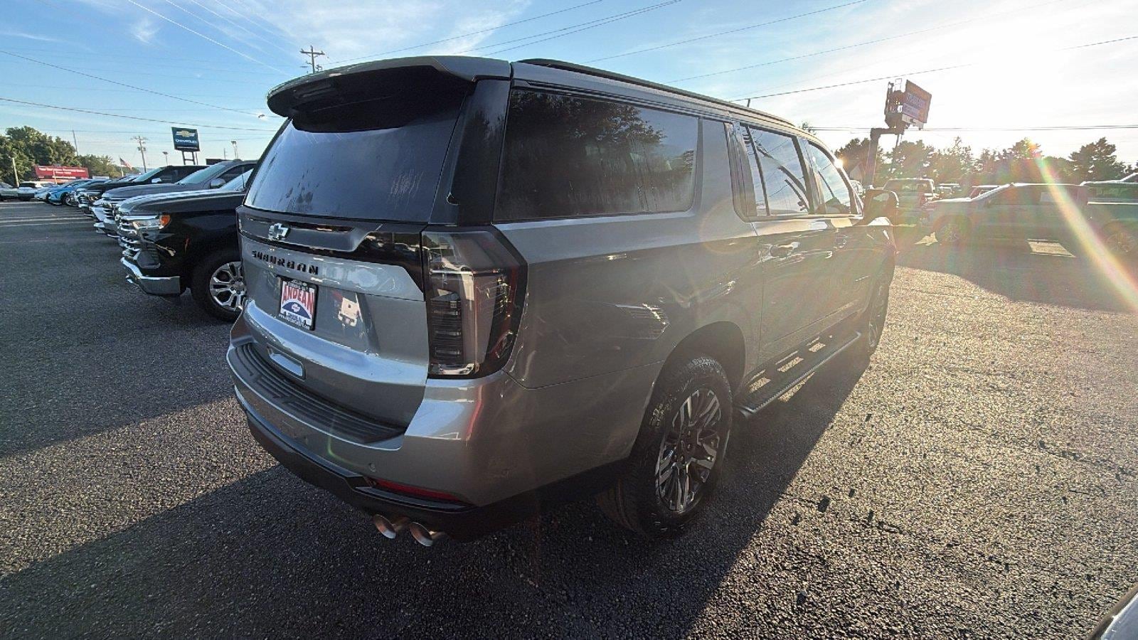 2026 Chevrolet Suburban Z71 - Photo 8