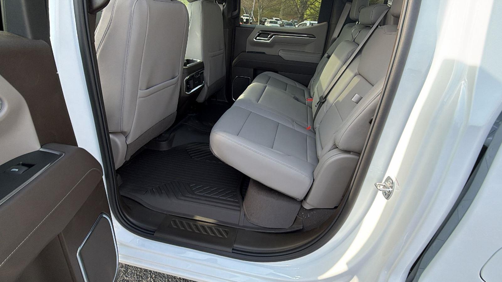2026 Chevrolet Silverado 1500 LTZ - Photo 17