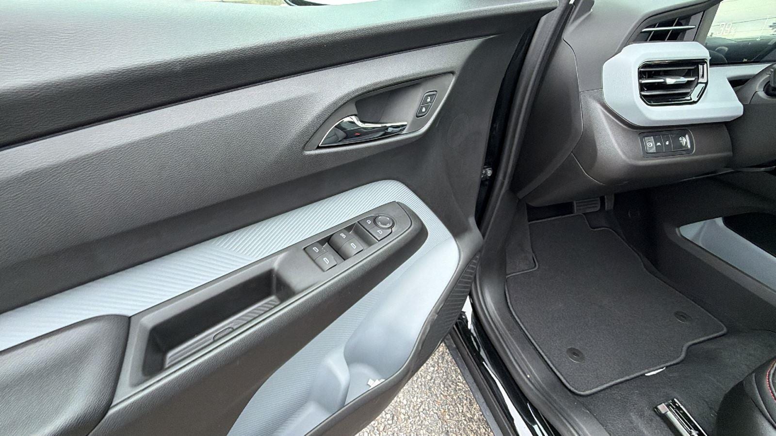 2027 Chevrolet Bolt RS - Photo 12