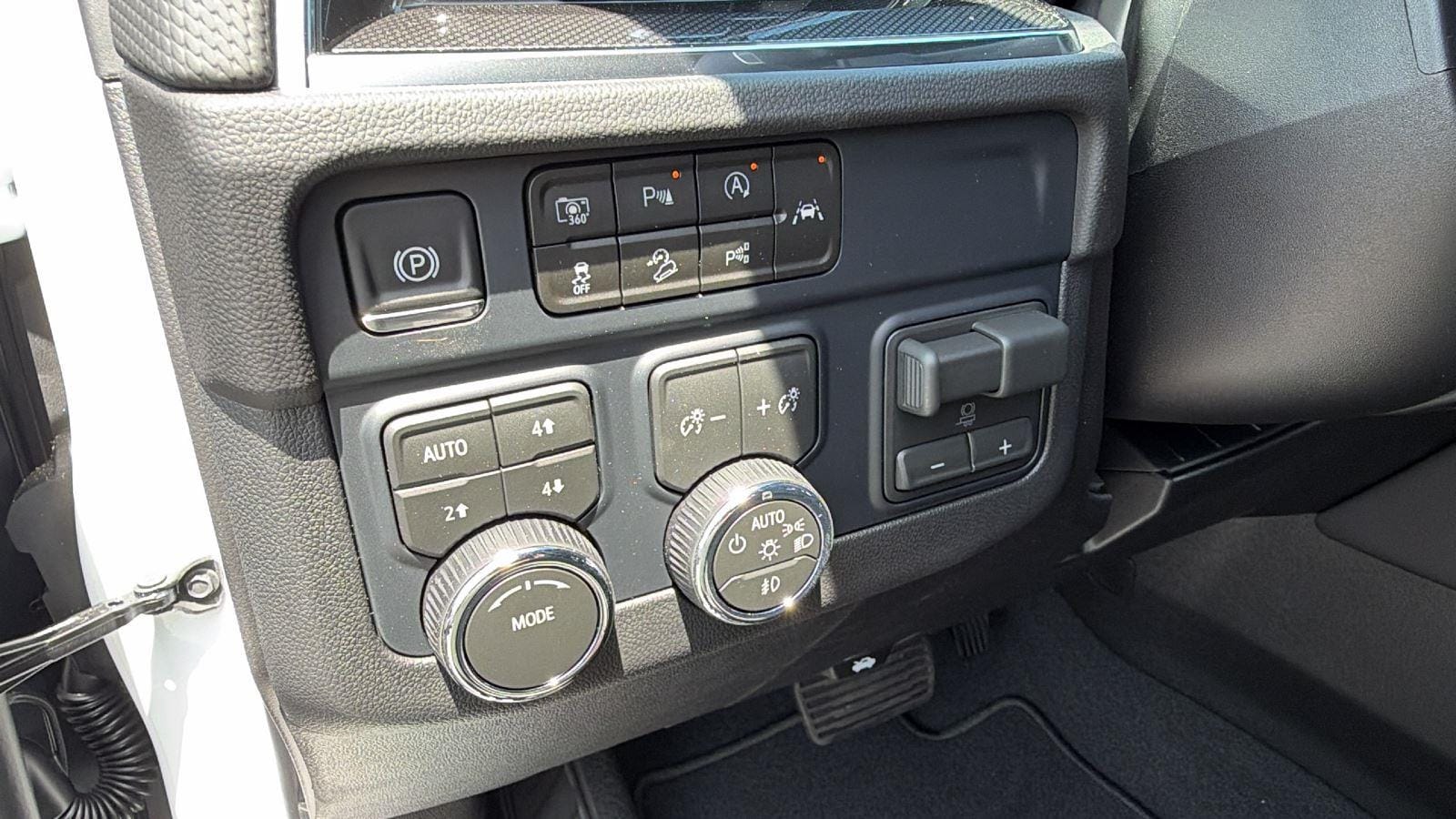 2026 Chevrolet Tahoe RST - Photo 19