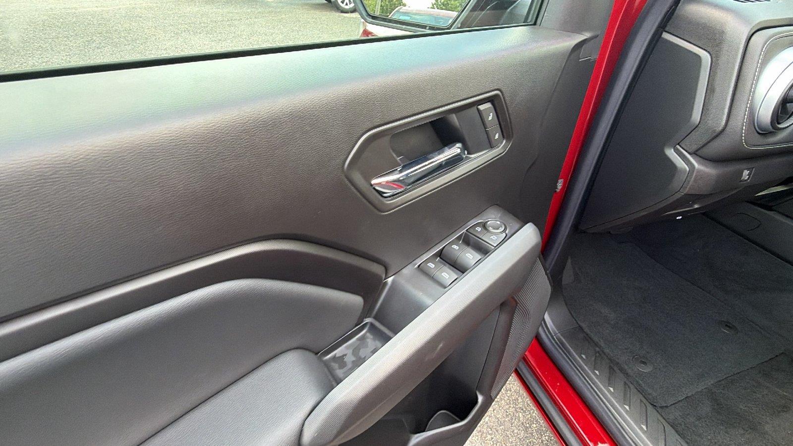 2026 Chevrolet Colorado LT - Photo 15