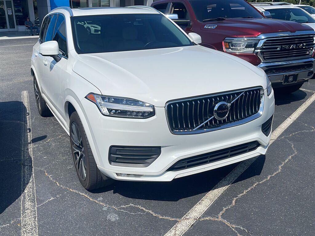 Used 2020 Volvo XC90 T5 Momentum 7 Passenger SUV
