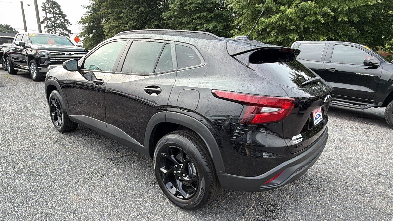 2026 Chevrolet Trax LT - Photo 10