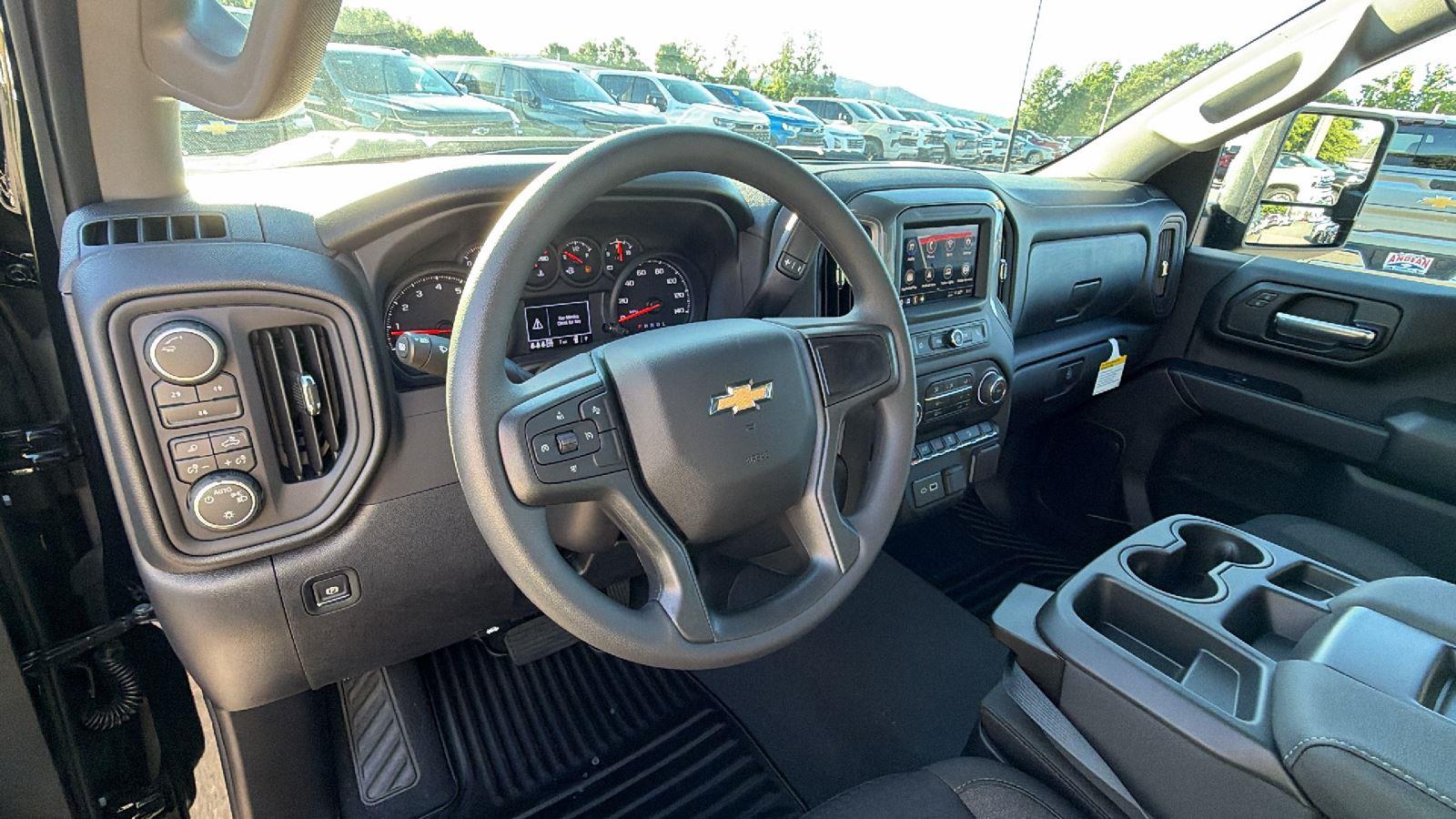 2026 Chevrolet Silverado 2500 HD Custom - Photo 3