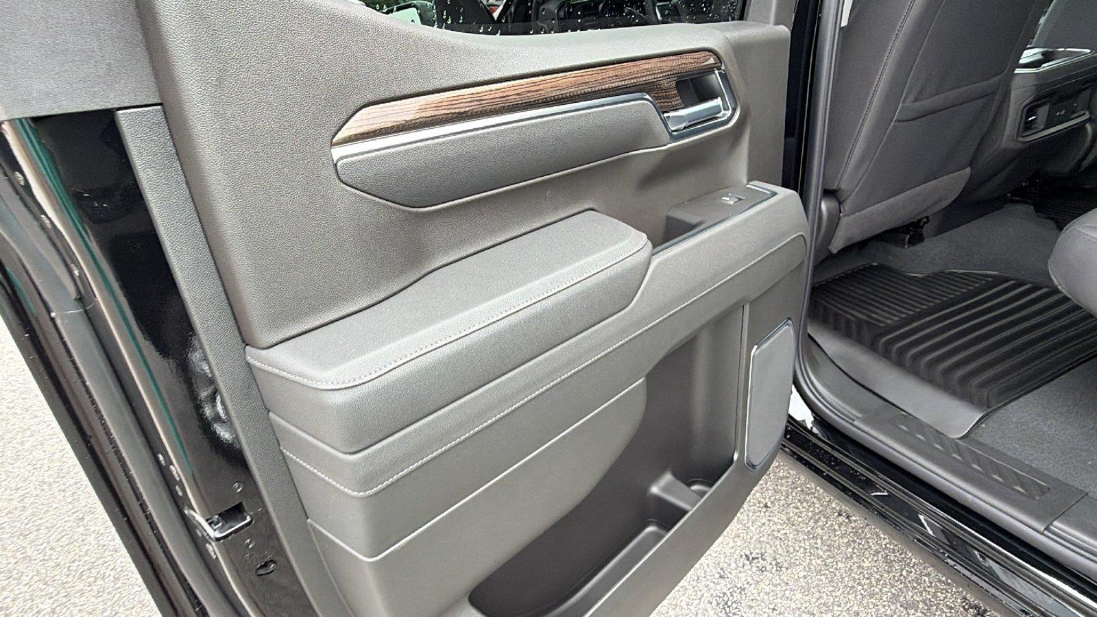 2026 Chevrolet Silverado 1500 RST - Photo 17