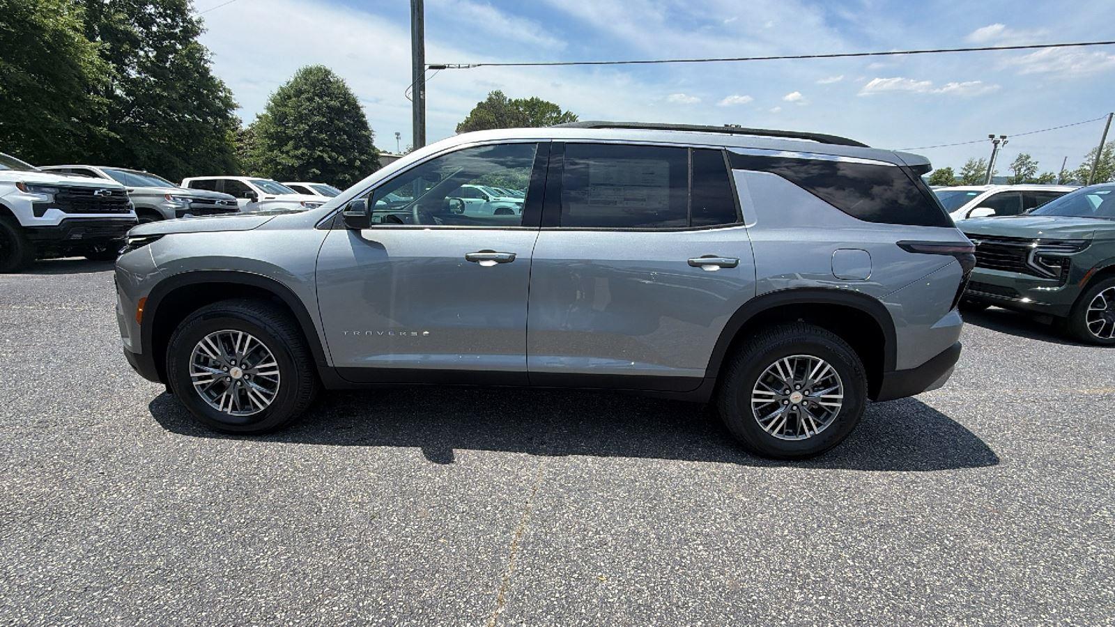 2026 Chevrolet Traverse LT - Photo 8