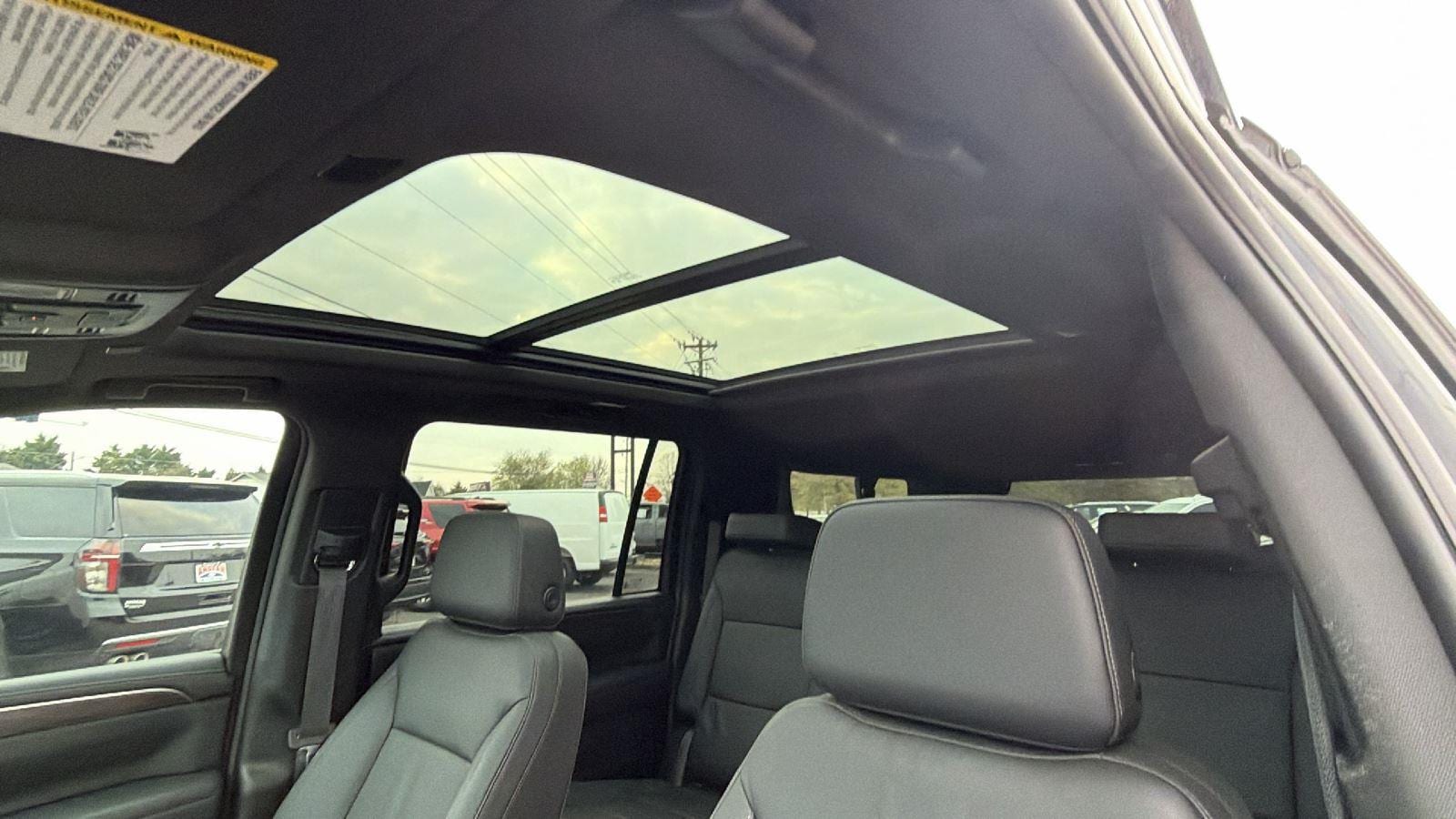 2024 Chevrolet Suburban Z71 - Photo 15