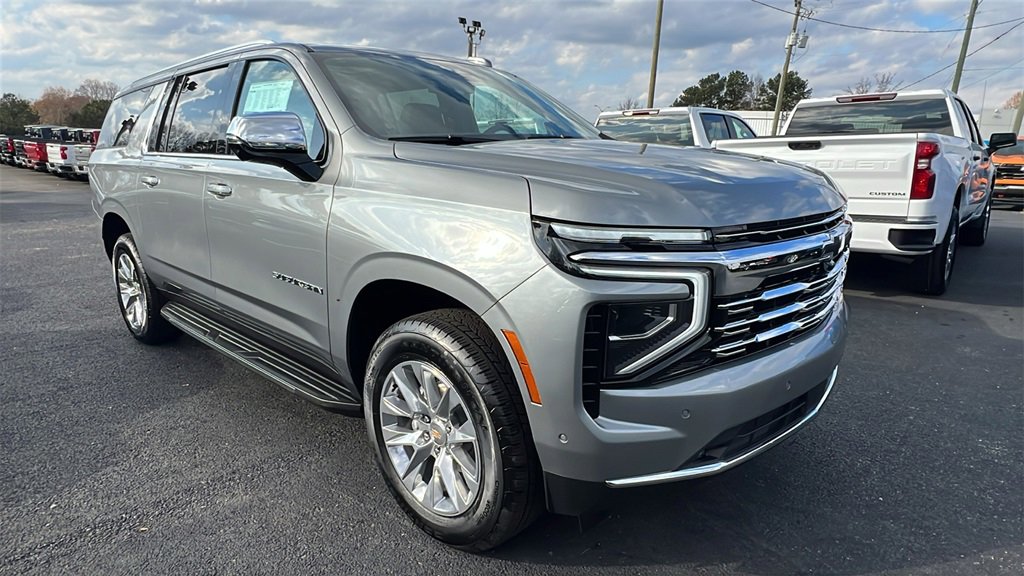 2026 Chevrolet Suburban Premier photo 2
