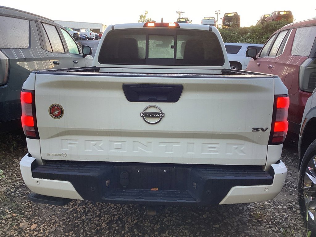 2022 Nissan Frontier SV photo 3