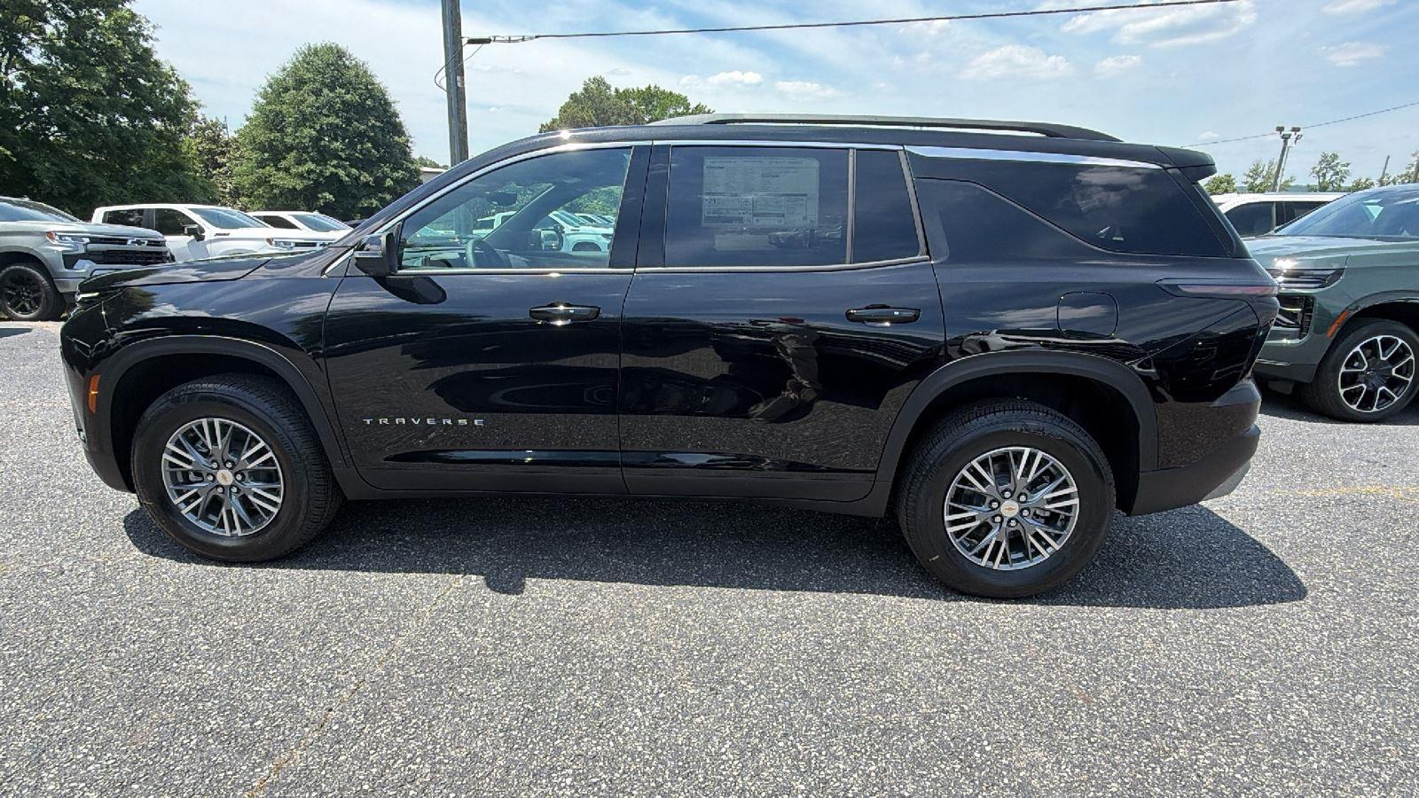 2026 Chevrolet Traverse LT - Photo 8
