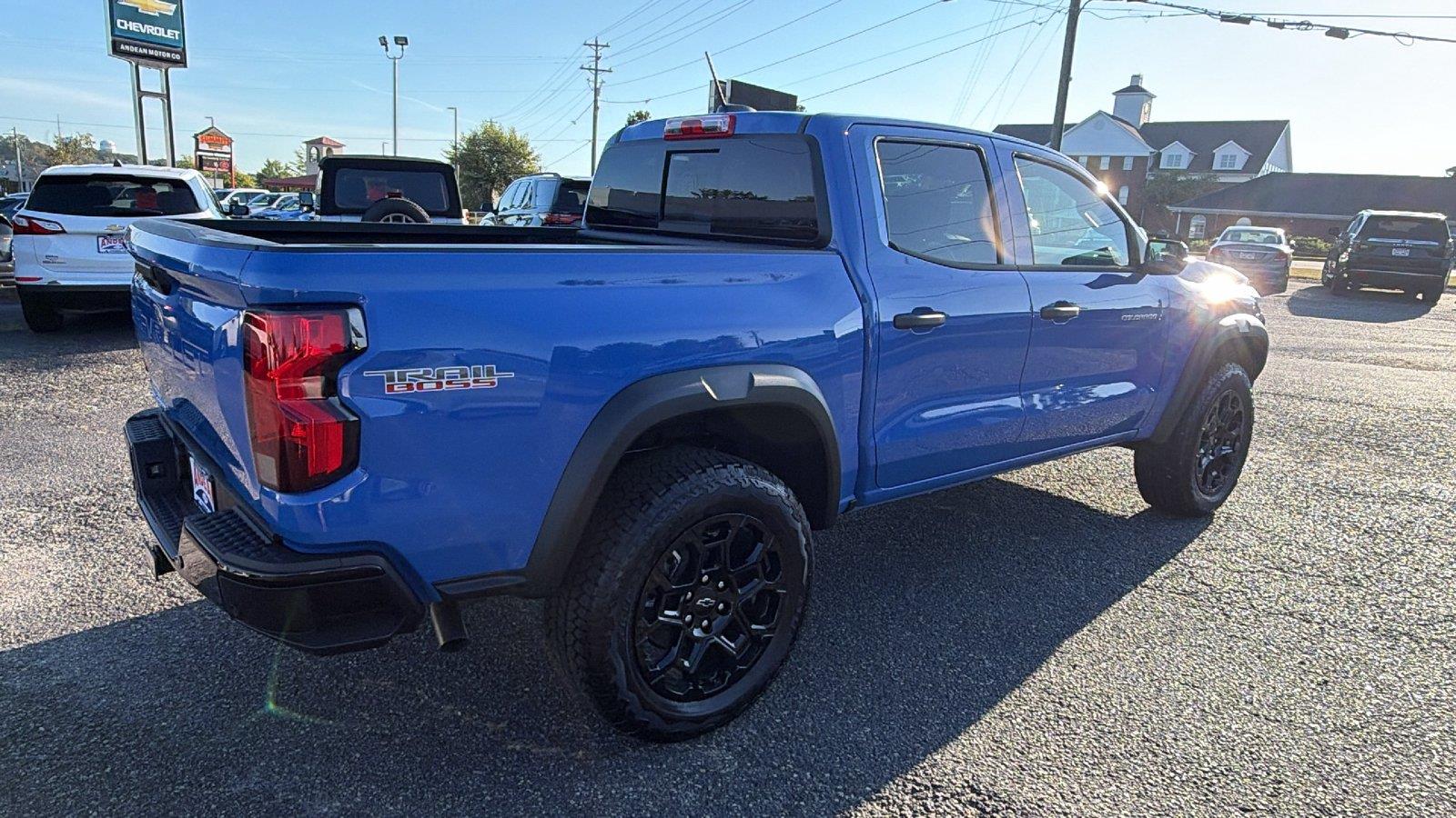 2026 Chevrolet Colorado Trail Boss - Photo 8