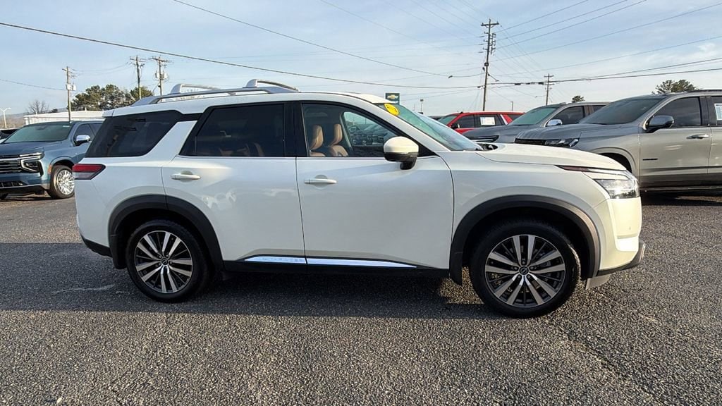 Used 2022 Nissan Pathfinder Platinum 4WD SUV