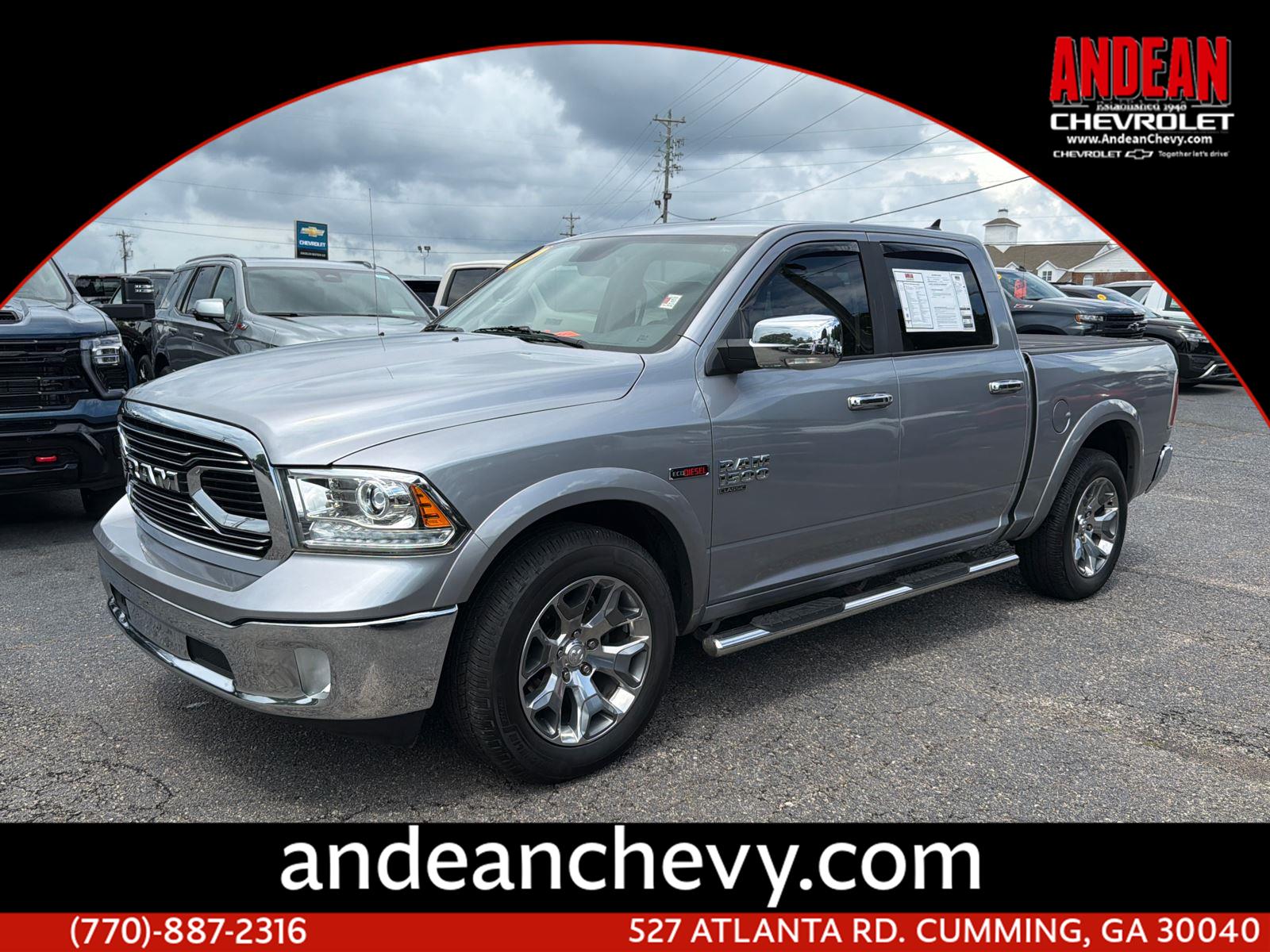 2019 RAM 1500 Classic Laramie Crew Cab 5'7's photo