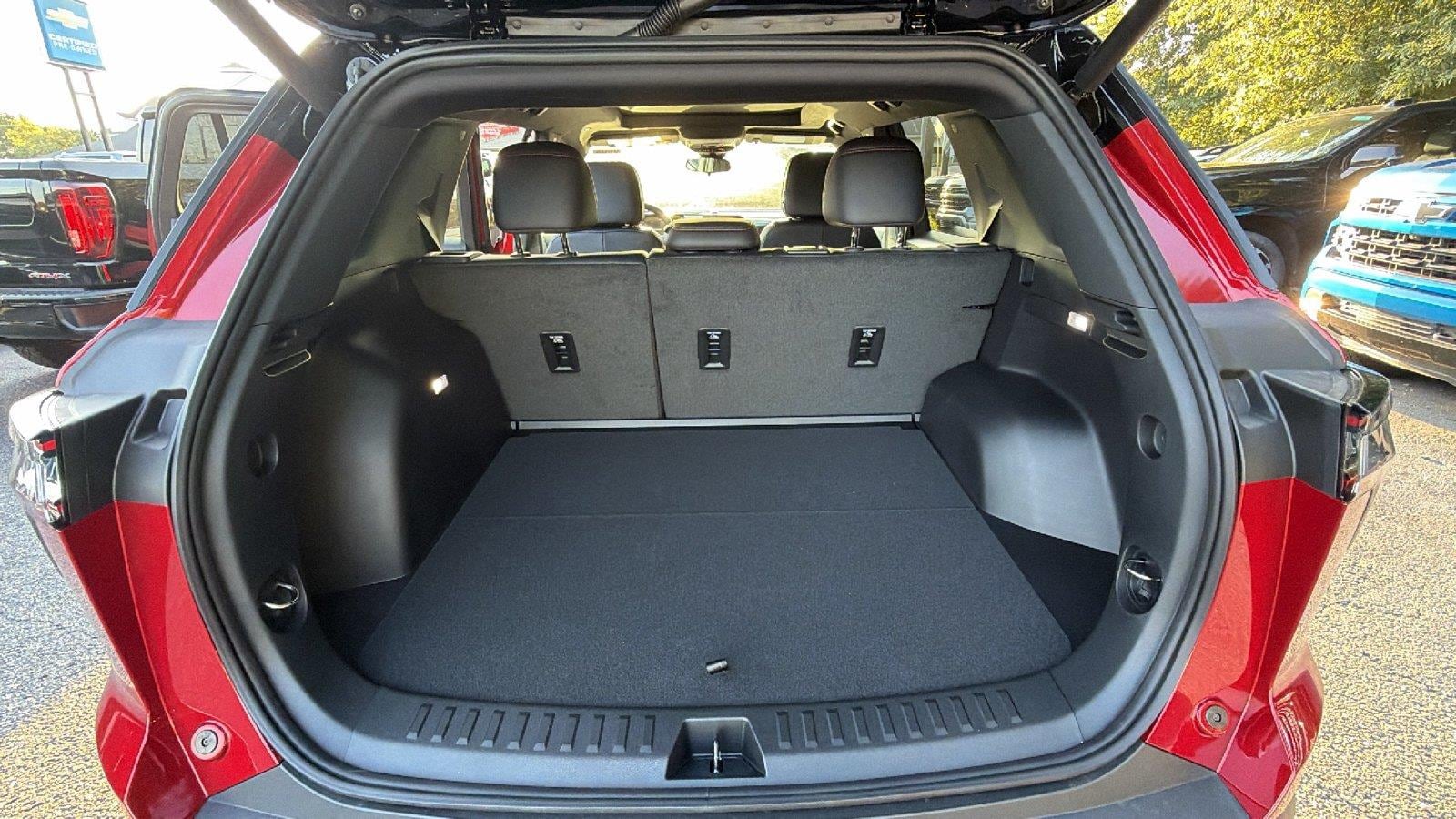 2027 Chevrolet Equinox RS - Photo 14